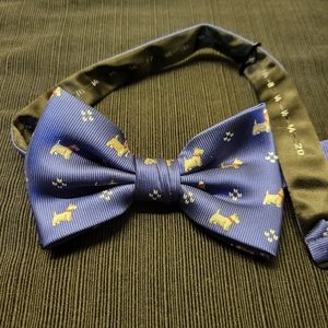 Adjustable Bowtie Blue With Silver Scottish Terriers